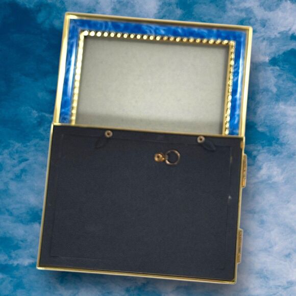 Vintage Hinged Photo Frame Blue Rose Plastic & Gold 5x7 & 4x6 Dual Display - Picture 2 of 6